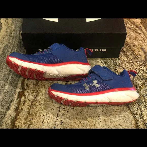 Under Armour Kids PS Assert 8 AC Size 11K Spider-man red/white/blue.